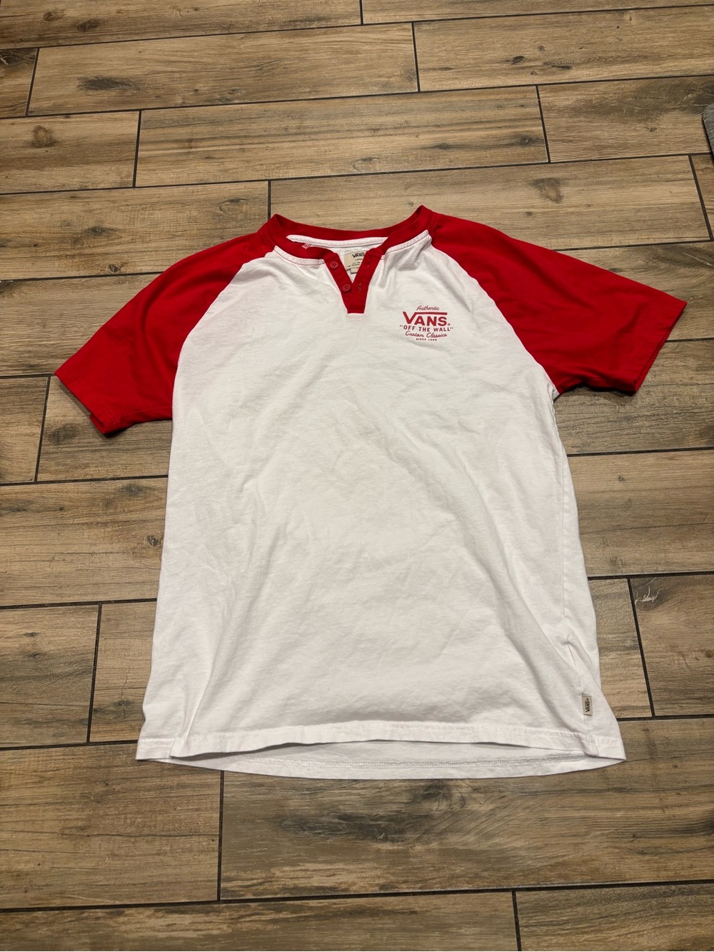 Vans Off The Wall Red White Raglan Short Sleeve Henley Shirt Size Large